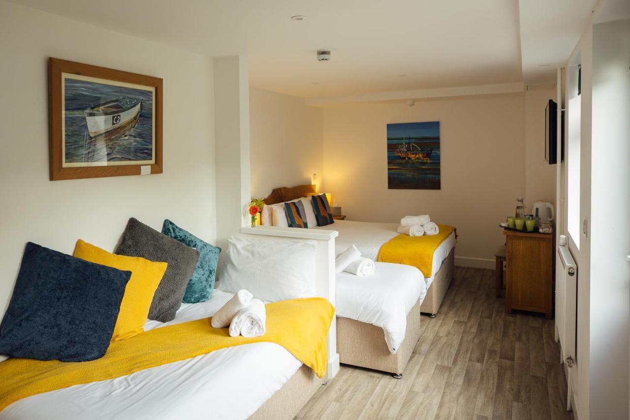 Hotel Sleep@Calon Y Fferi Ferryside Esterno foto
